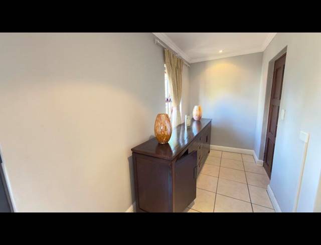 3 BEDROOM HOUSE FOR SALE IN CRAIGAVON